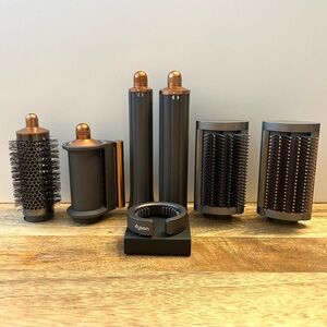 Upgraded Dyson Airwrap attachment set
(Long version)